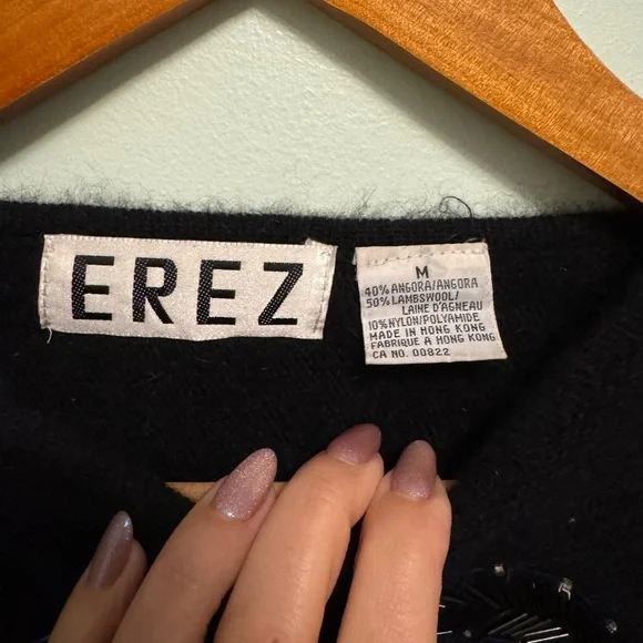 Elegant Black Sweater with Embellished Design - Picture 5 of 5